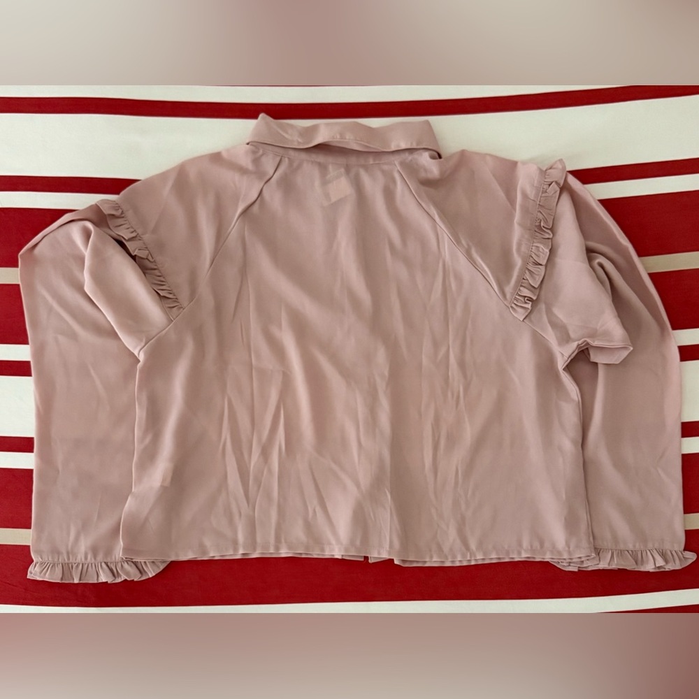 Floral Buttoned Blouse with Ruffles - Picture 6 of 7